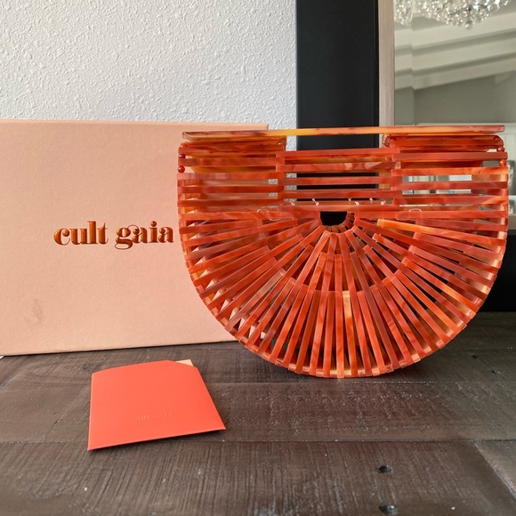 cult gaia Handbags - Cult Gaia Agate Acrylic Ark Mini Clutch